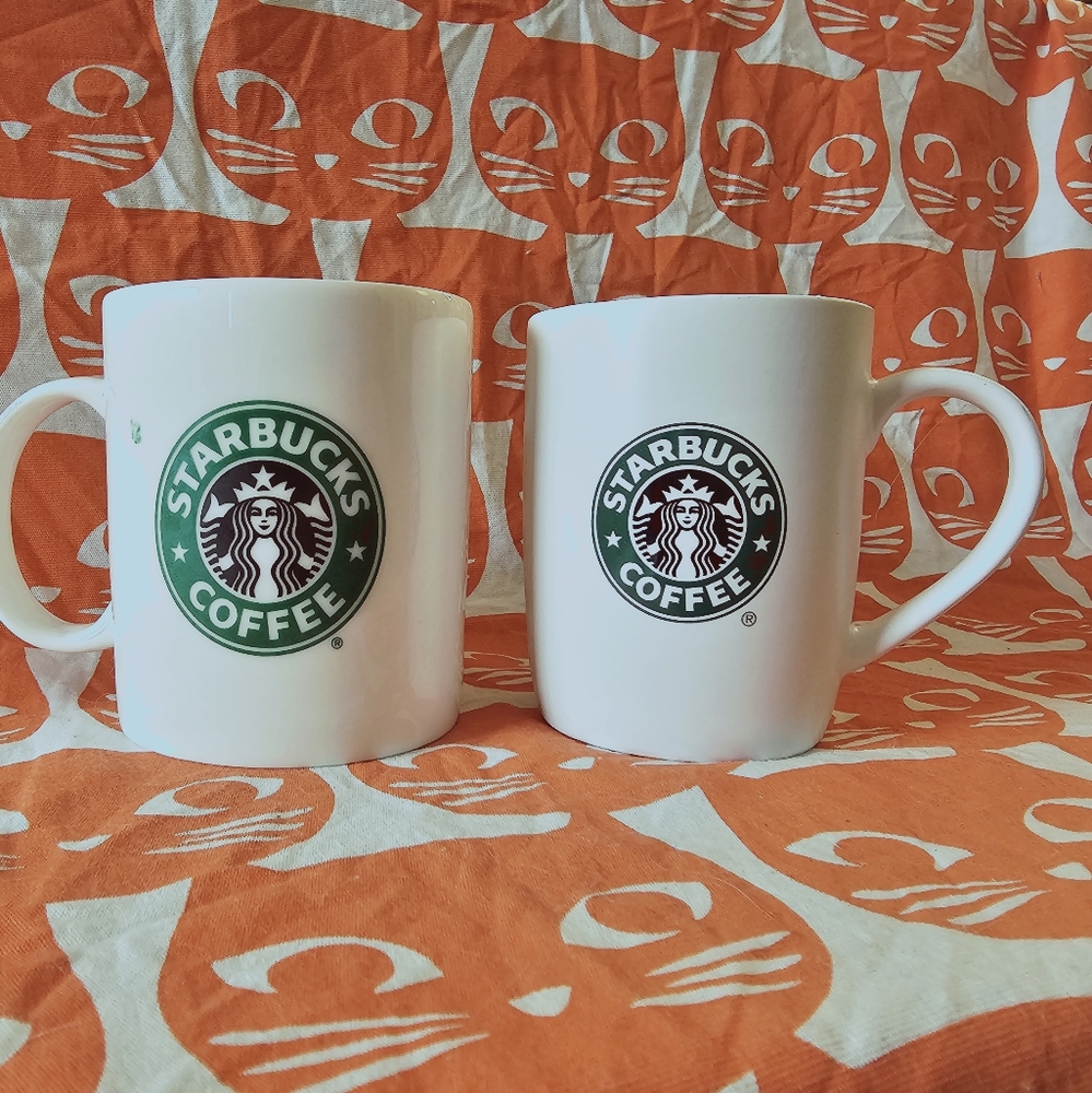 Starbucks vintage tall 10.5 mug with BONUS BOOTLEG mug!! Check this ooooouuttt😃